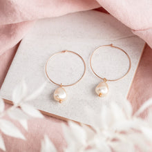 Load image into Gallery viewer, 14Kt Rose Gold Filled Hoop Earrings / Baroque Cream rose Pearl