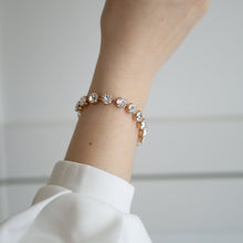 Load image into Gallery viewer, Statement Gold Crystal Tennis Bracelet / Clear