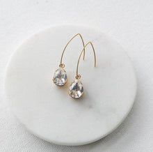 Load image into Gallery viewer, Long Gold Threader Crystal Earrings / Clear
